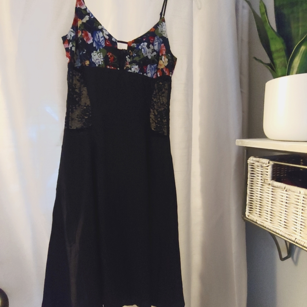 Floral navy lace cutout dress